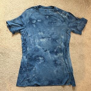Men’s lululemon blue running tshirt sz M